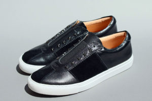 スタースタッズ付きスニーカースリッポン型