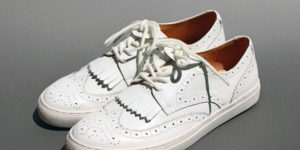 ウィングチップ型スニーカーベーシック